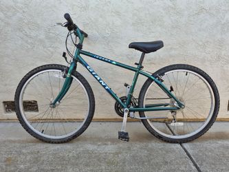 Giant Iguana 21 speed MTB Mountain Bike. Ready to Ride!!! Fresh Tune-up just done. Good brakes!!!