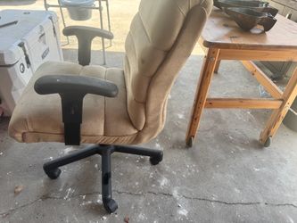 4 Tan Fabric Office Chair with Armrests