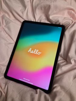 iPad Air 4th gen (with apple pencil and case)