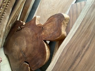 Enterolobium cyclocarpum top. “Parota wood” 6.5 ft x 6.2x widest part.