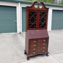 Vintage Chippendale Style Slant Front Secretary/Hutch w/Key to Lock
