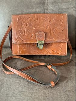 Cross body purse