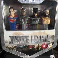 Justice league/Star Wars Pez dispensers 