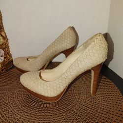 Calvin Klein Kindle Heels Size 7.5M