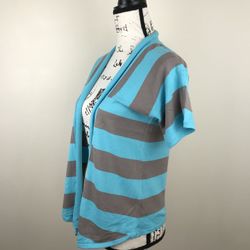 ✨PIPER & BLUE✨ women’s cardigan