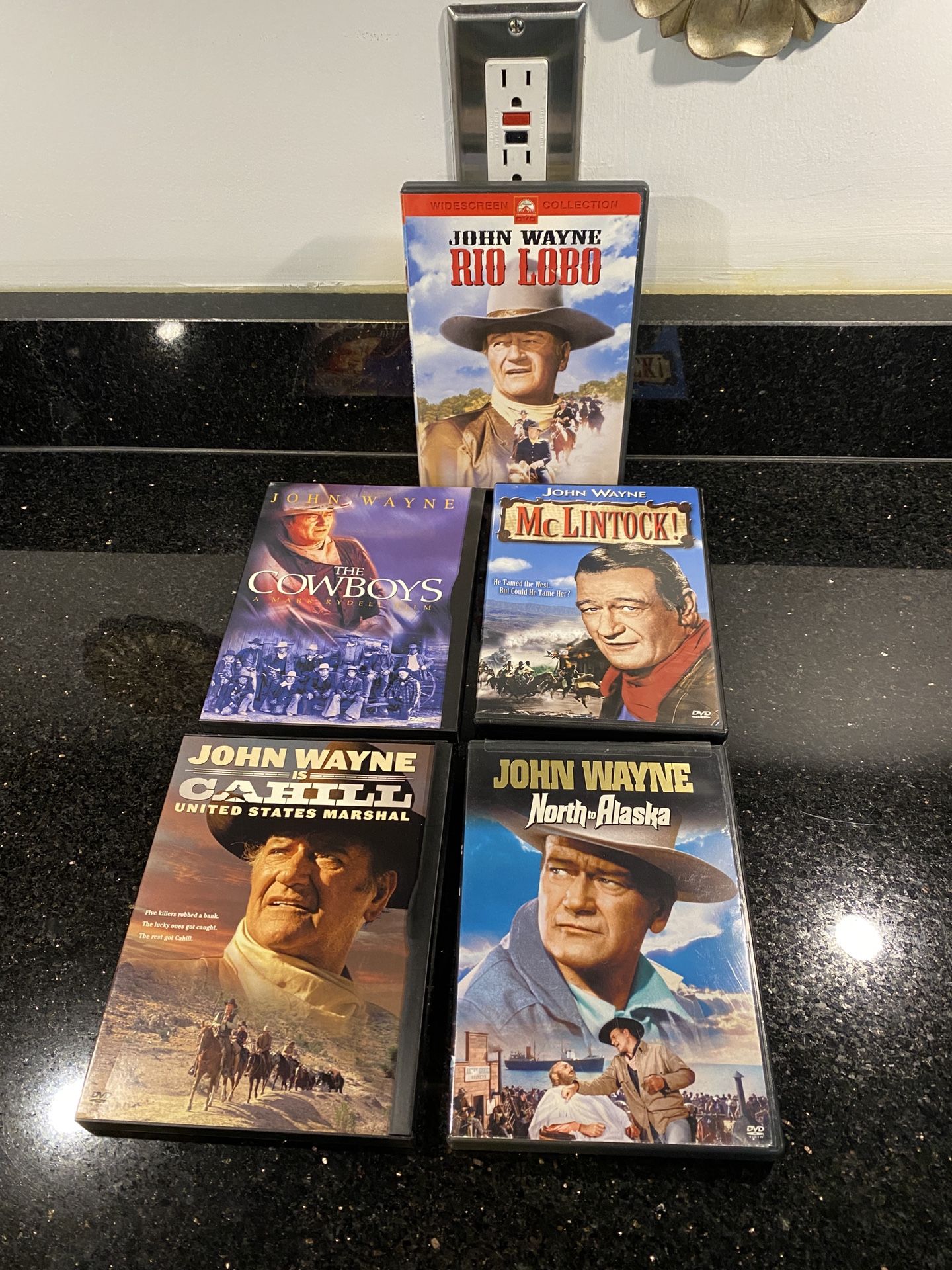 5 John Wayne DVDs Western Movies