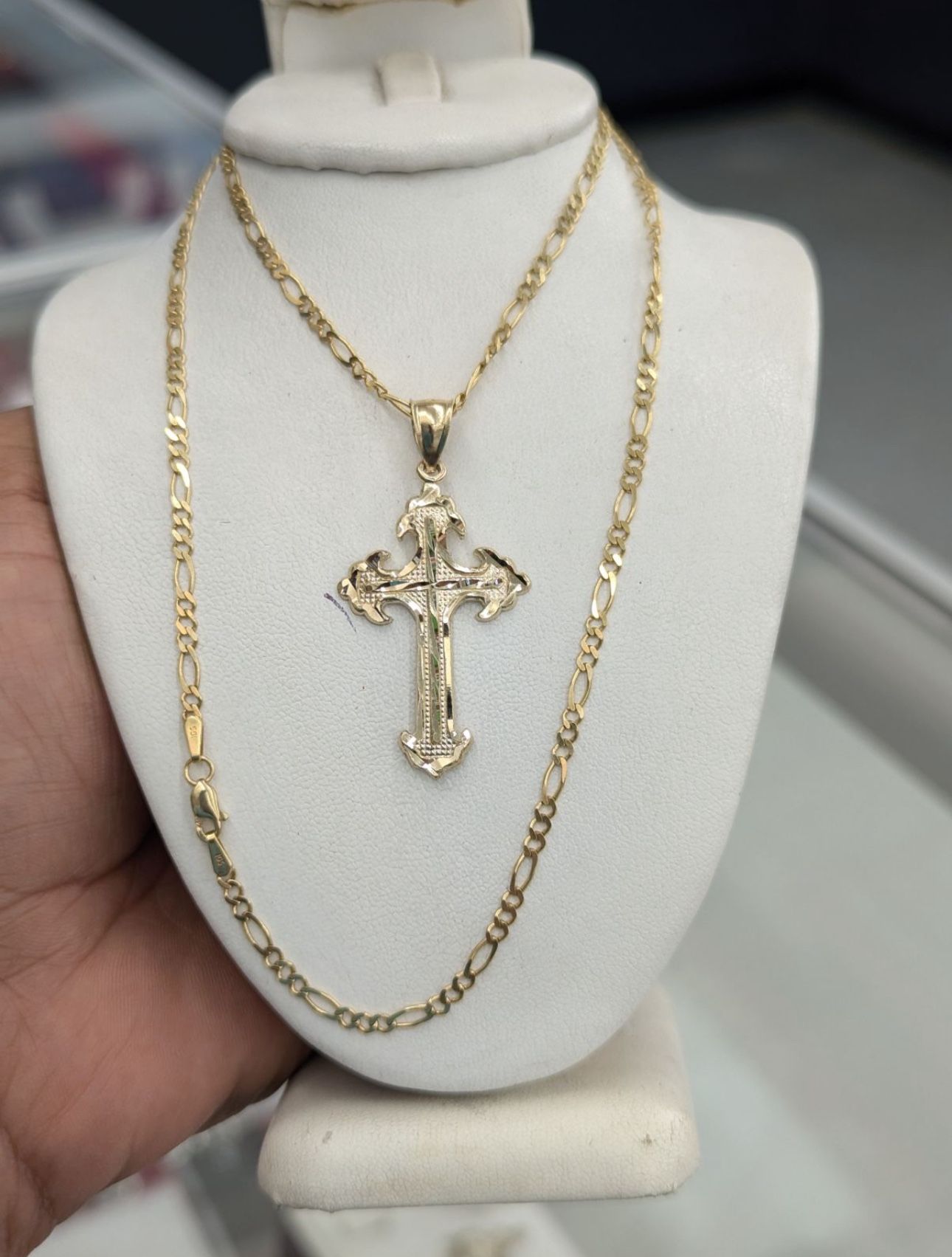 10k Solid Gold Figaro Chain With Pendant 