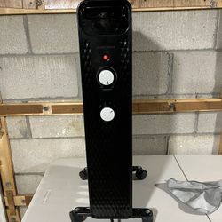 Black 1500-Watt Electric Oil-Filled Radiator Space Heater
