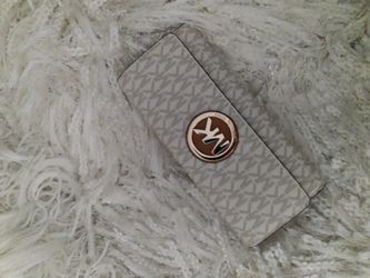 New Michael Kors ☃️
