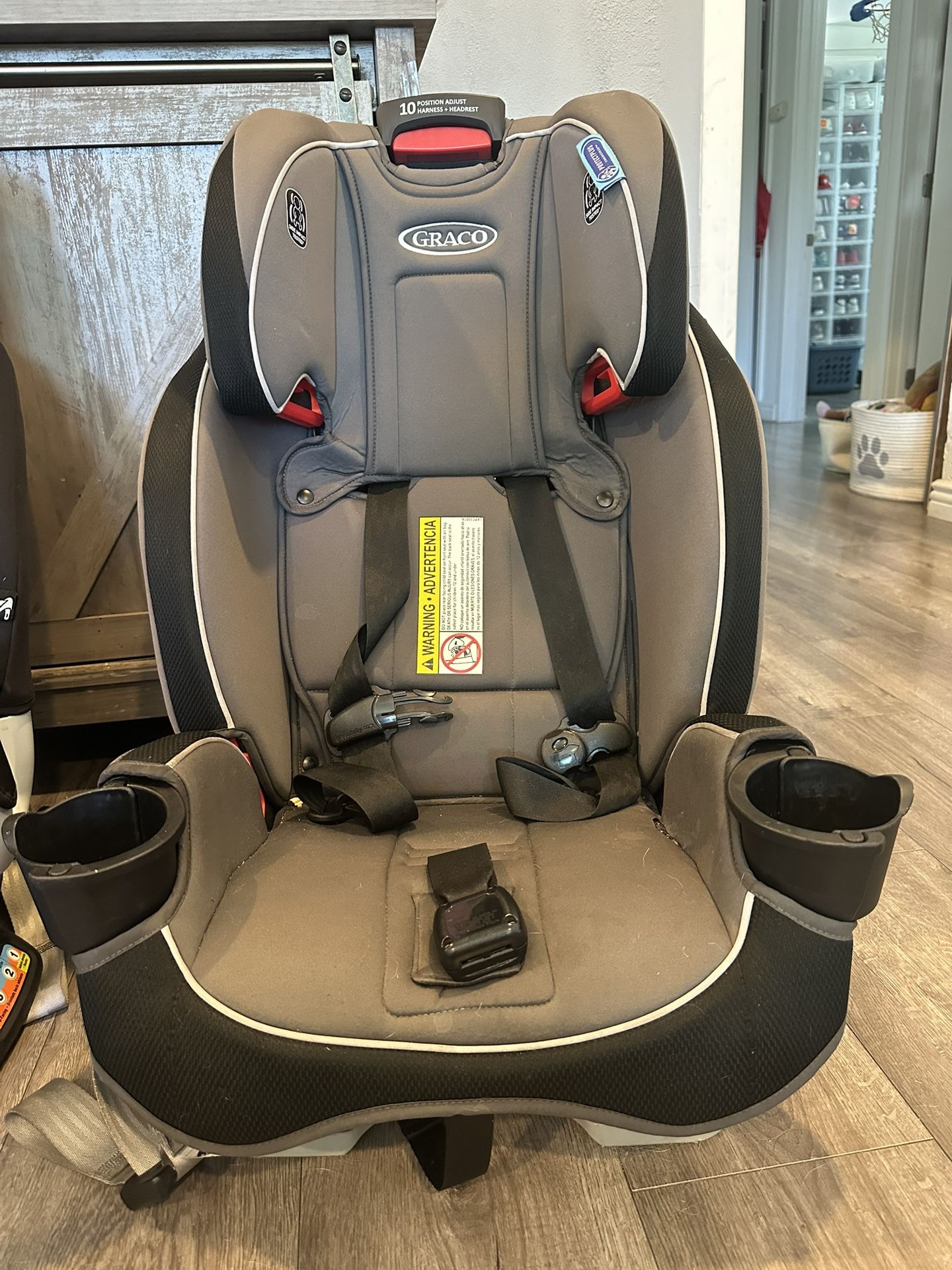 GRACO SlimFit 3-in-1 Convertible Car Seat