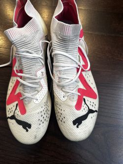 Men’s Puma Soccer Cleats Size 10.5