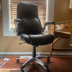 Executive Desk Chair