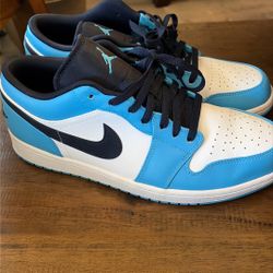 Jordan 1 Low UNC (size 12)