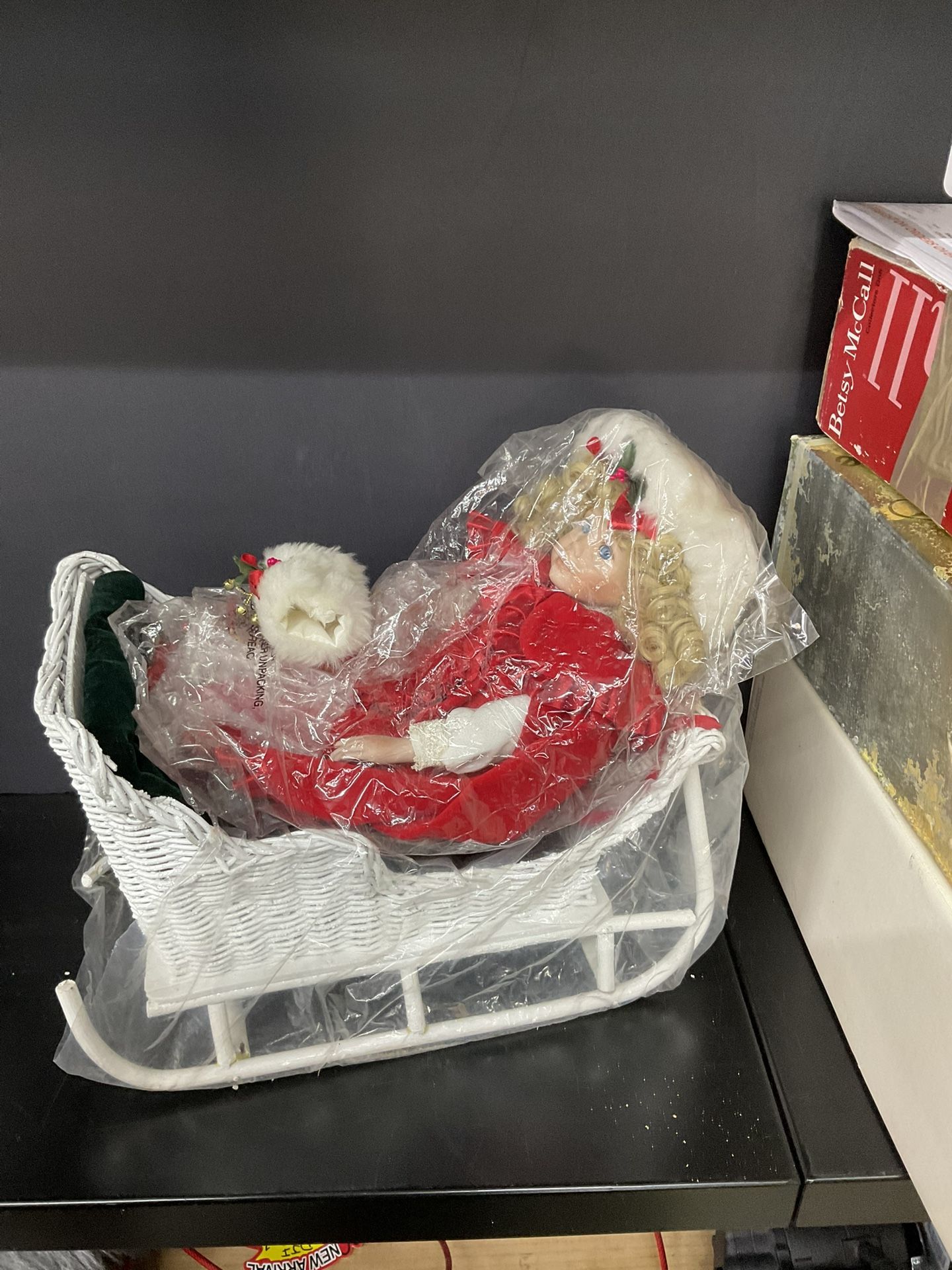 A Connoisseur Quality Collector Doll  🤶 Christmas  