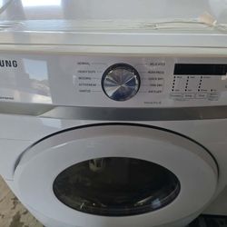 Samsung Front Load Dryer 7.5 Cu. Ft. Electric Dryer with Sensor Dry in White.