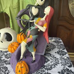 Nightmare Before Christmas Jack and Sally Figure Some Damage 
