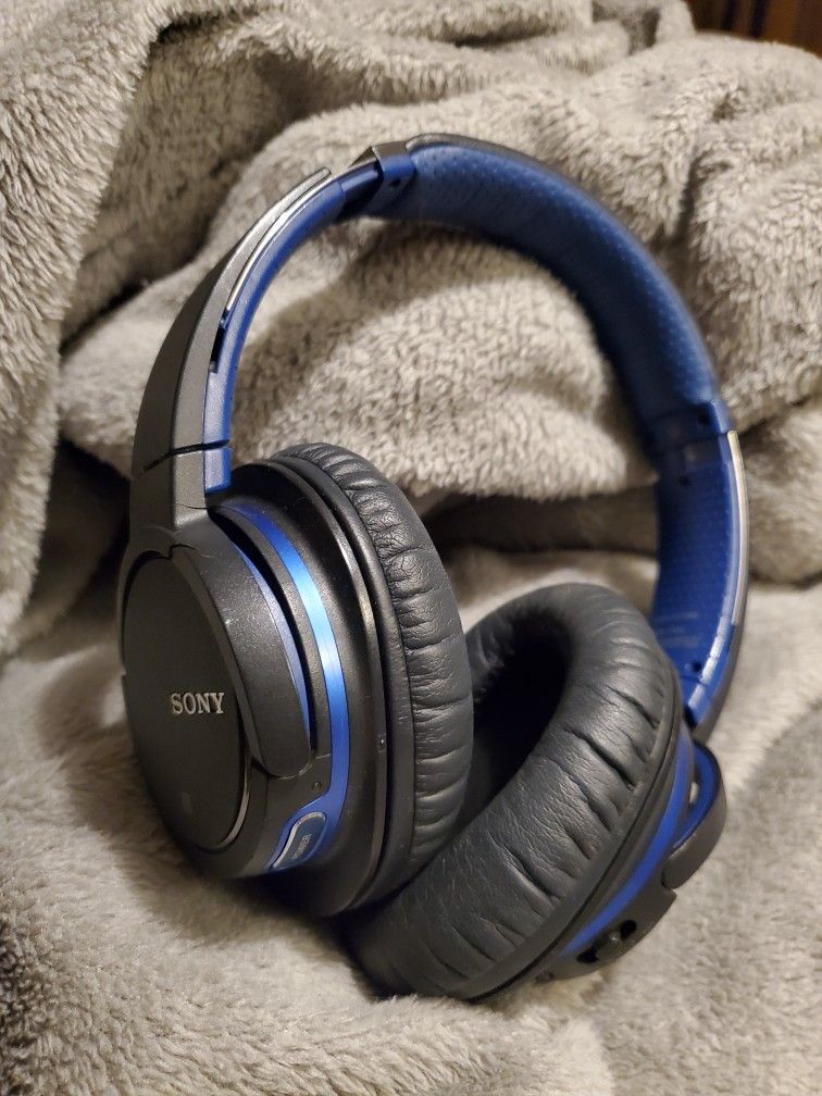 Sony MDR-XB950BT Wireless Bluetooth Headphones