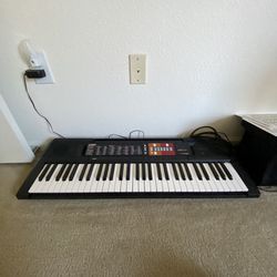 New Yamaha PSR-F51 Keyboard