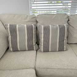 Summer Pillow Covers 18x18 Set of 6 (insert are not included ) for Sale in  Tampa, FL - OfferUp