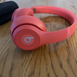 🎧 Beats Solo3 Wireless Bluetooth Headphones – Excellent Condition