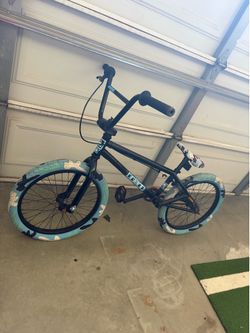 Camo blue Stolen x Fiction BMX bike