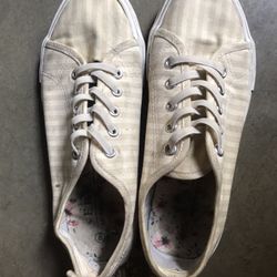 Women Shoe Size 8