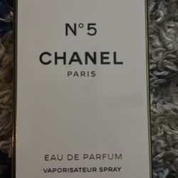 BNIB No5 Chanel