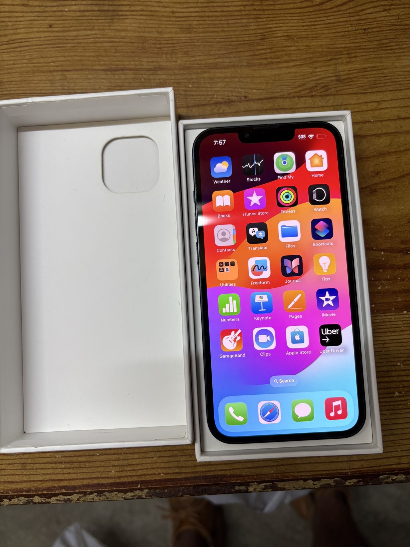 T-Mobile iPhone 13