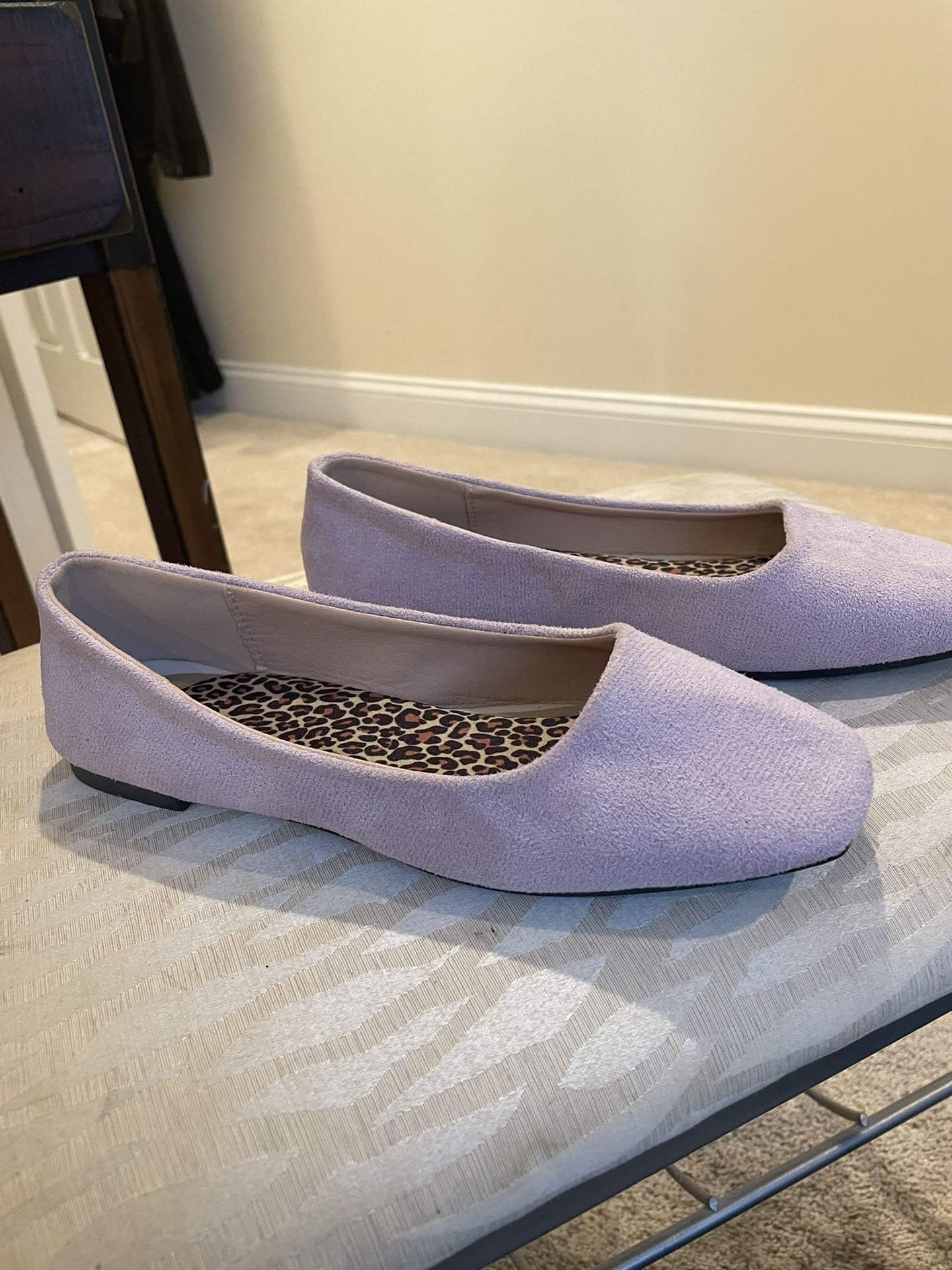 Women’s Pink Flats