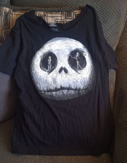 Jack skellington shirt size L
