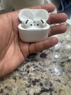 AirPods 4
