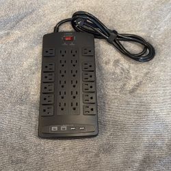 Surge Protector Power Strip – USB-C + USB, 16 Outlets (Works Great)