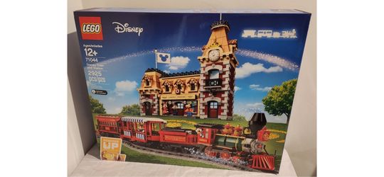 LEGO 71044 Disney Train and Station