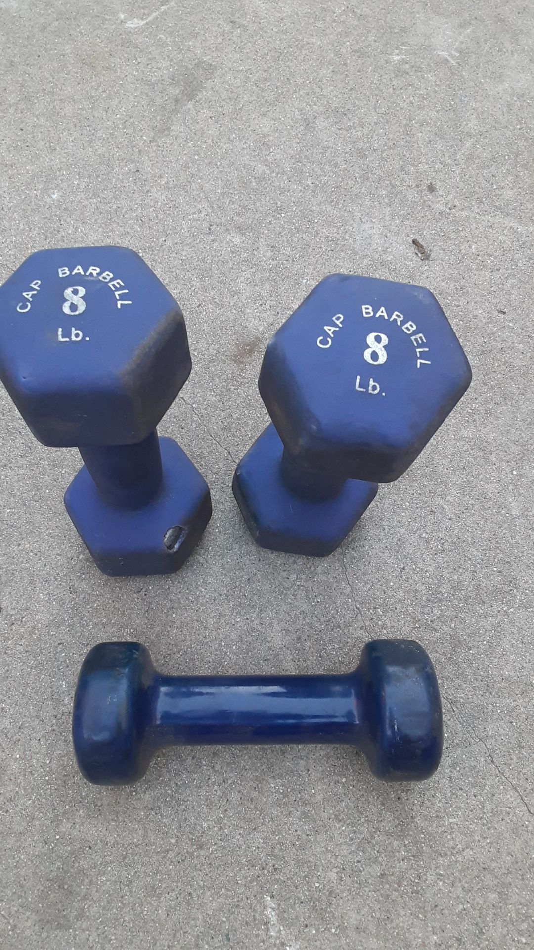 Weights 2 8lb dumbells single 5lb