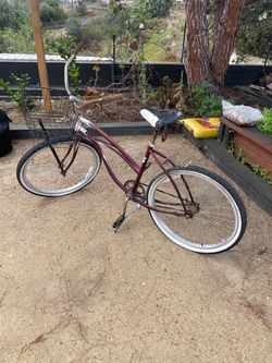 Beach cruiser bike
