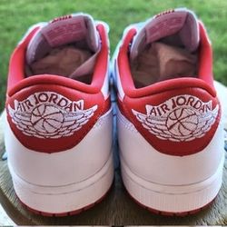 AIR JORDAN 2 OG UNIVERSITY RED SIZE 11 