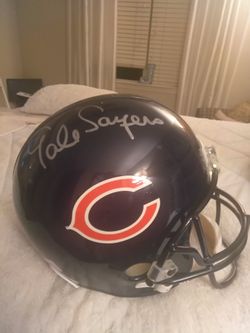 Authentic hand signed Hall of Fame Gale Sayers full size riddell helmet