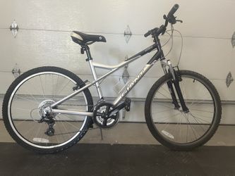 Giant 26” Mountain Bike