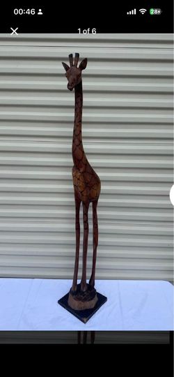 Carved wooden giraffe