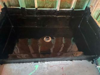 Chapopote/Hot Mop Shower Pans