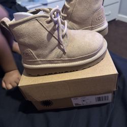 Size 8c Color “Mustard Seed” Uggs