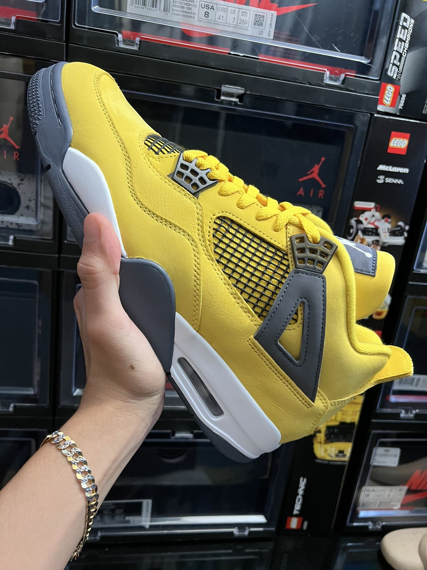Jordan 4 Lightning