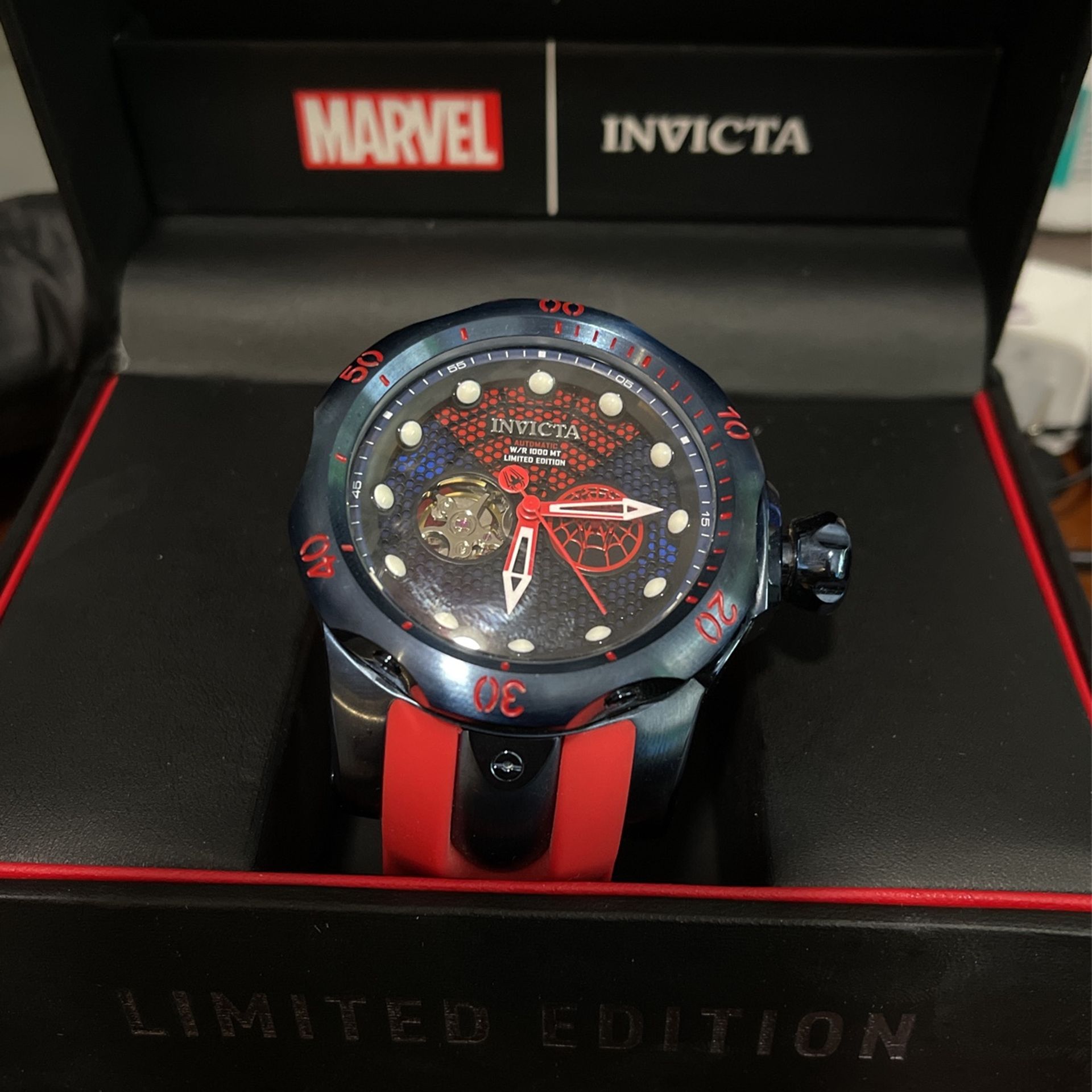 Invicta marvel limited edition spider deals man