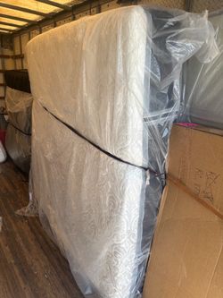 Nova Foam Mattress King