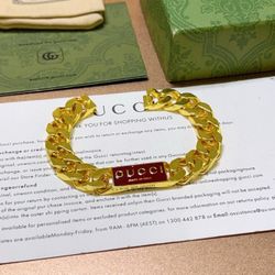 Retro nameplate bracelet