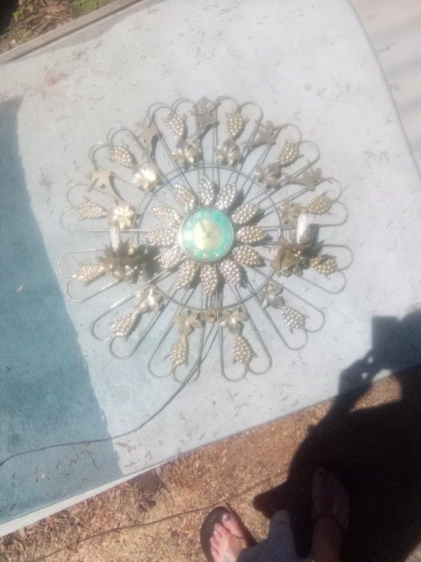 Vintage Zenith Zodiac Electric Wall Clock . Lights And Clock Works