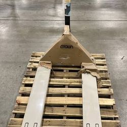 Crown pallet jacks Best money can buy!$299-399