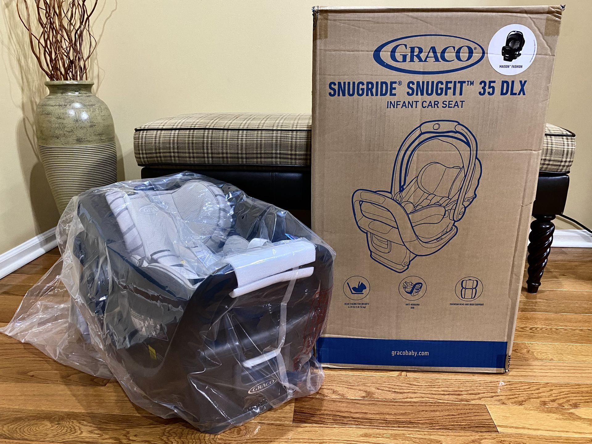 Graco SnugRide SnugFit 35 DLX Infant Car Seat