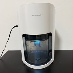 Small dehumidifier