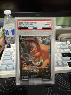Pokemon Charizard V PSA 10